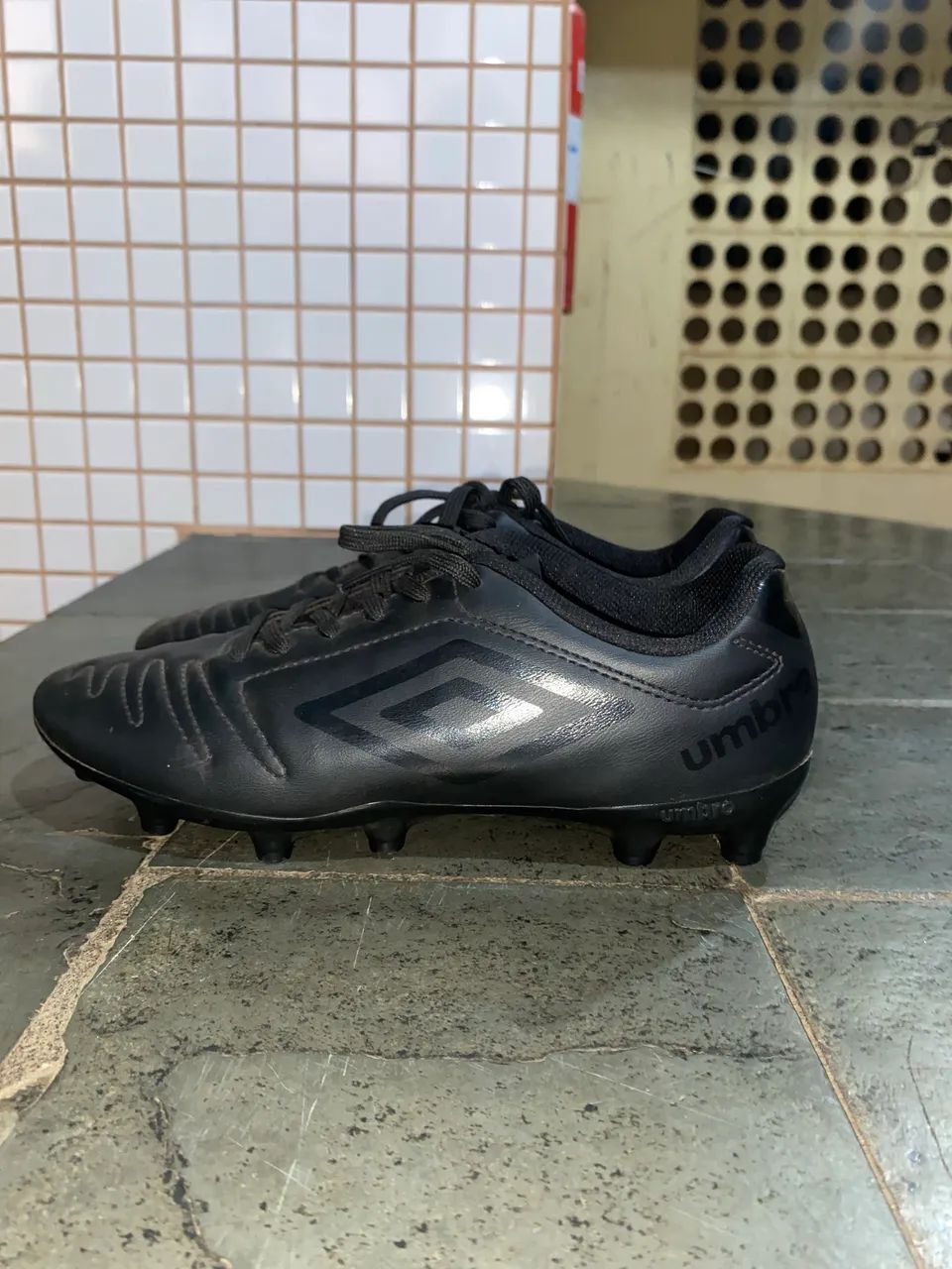 Chuteira Umbro Class - Foto 3