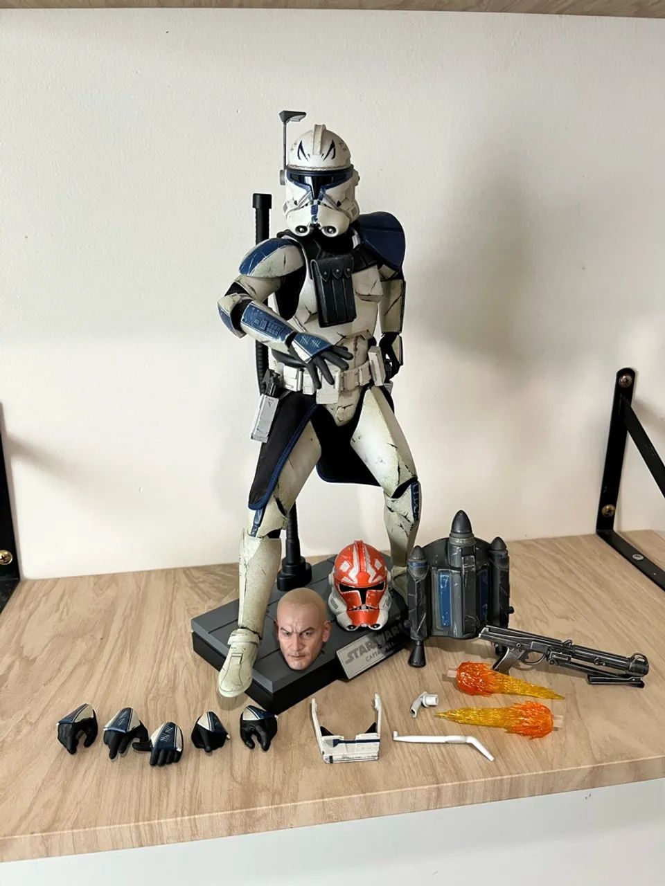 Action Figure Captain Rex Star Wars 1/6 Hot Toys - Hobbies e