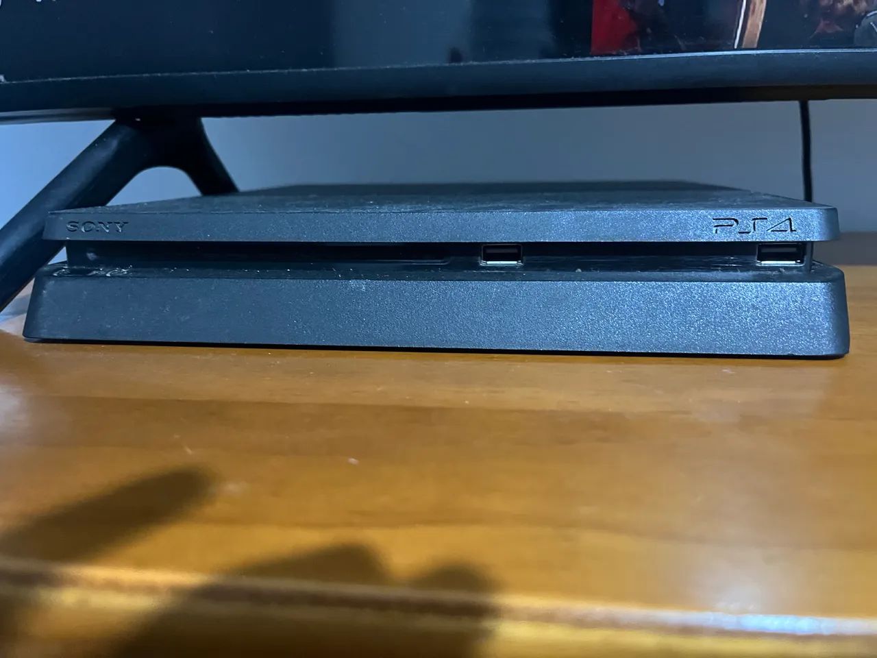 PlayStation 4 slim videogame perfeito para pessoas inteligentes  - Foto 2