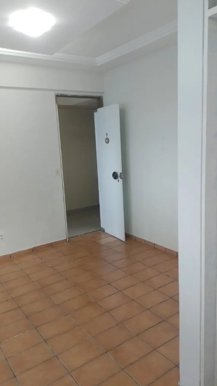 Sala comercial na Av Epitácio Pessoa - Foto 3