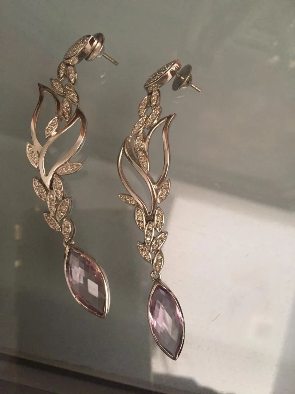 Par de brincos em diamante 