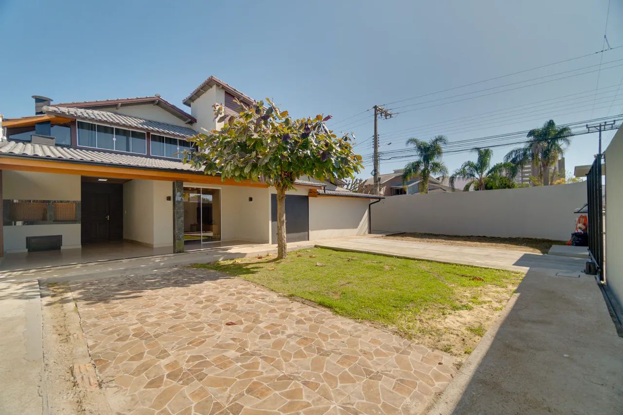 Casa à venda com edícula e sala comercial integrada - Foto 2
