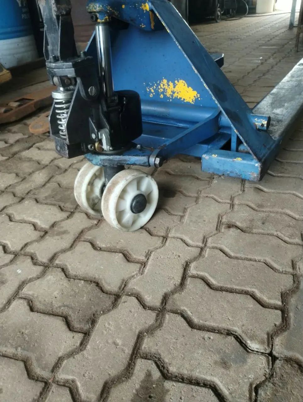 Paleteira paletrans 2 ton - Foto 3