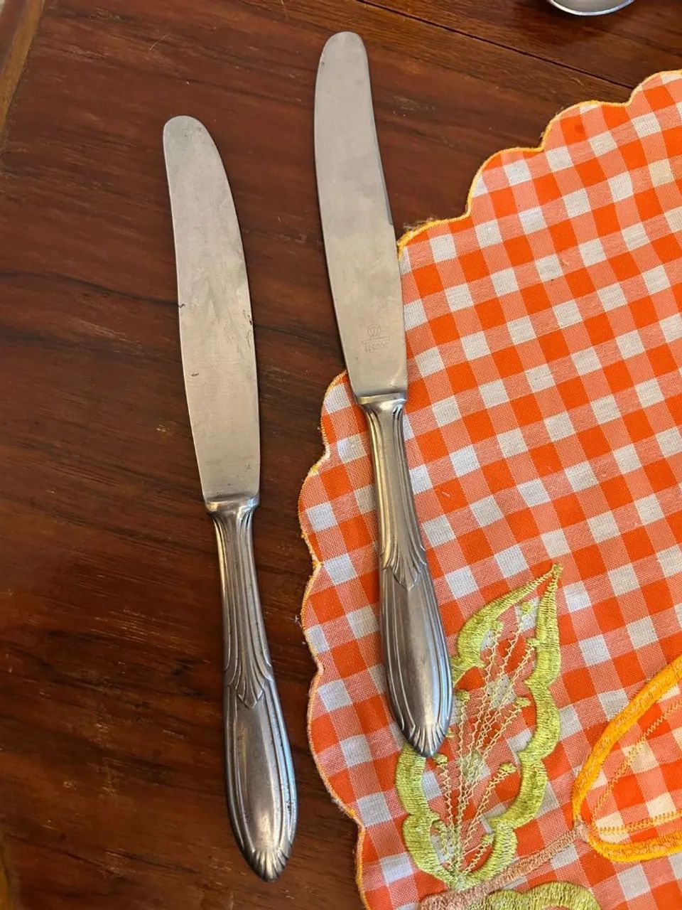 Par de Facas / Espátulas de Serviço Antigas em Inox - 24 cm - Foto 5