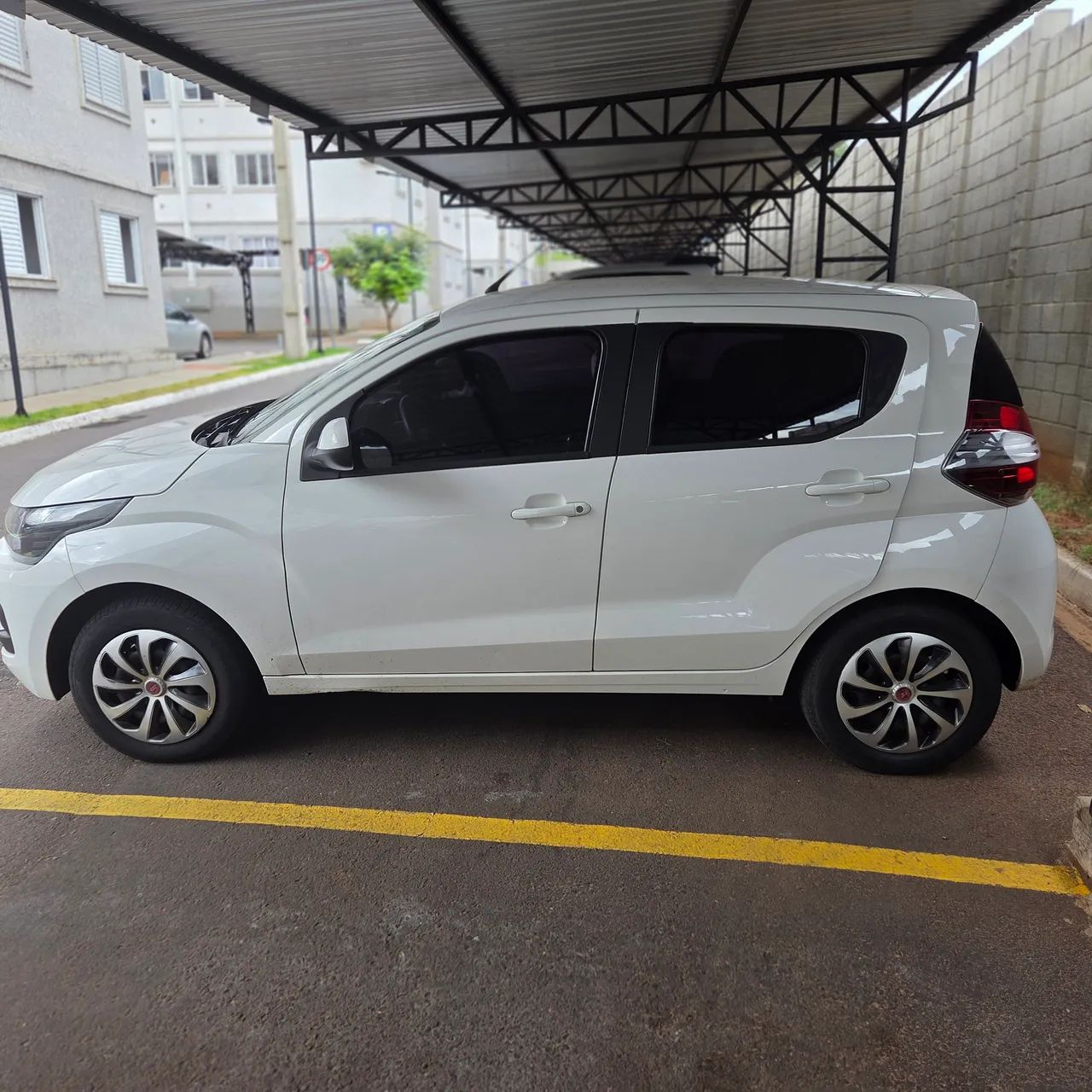 Fiat Mobi Like 1.0 Fire Flex 5P. 2017 - Foto 5