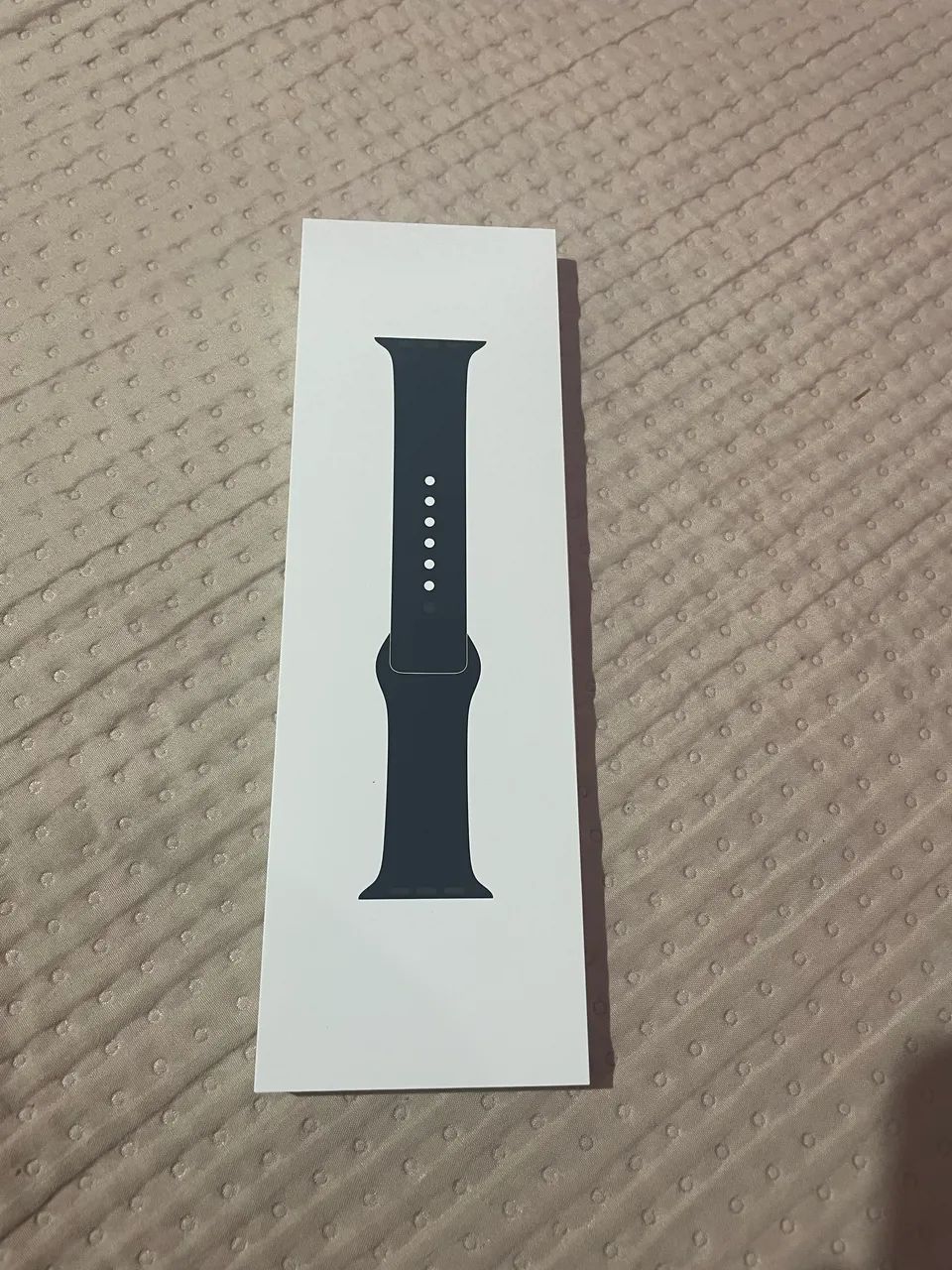 Apple Watch Series 10 - 42 mm ? Pulseira esportiva preta. LACRADO - Foto 3