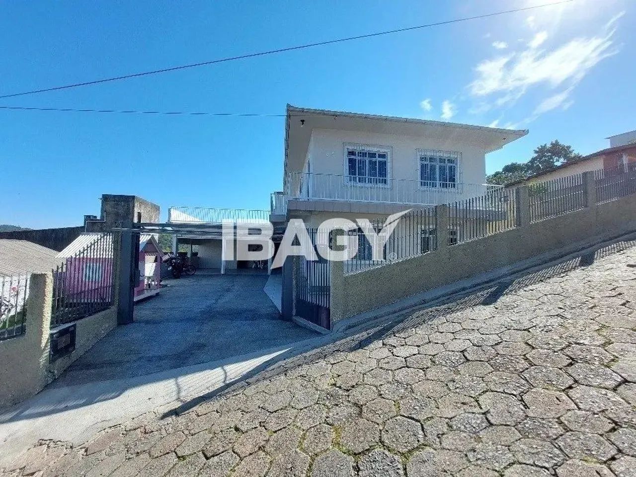 Excelente Casa 3 dormitório(s) em Saco dos Limões - Florianópolis