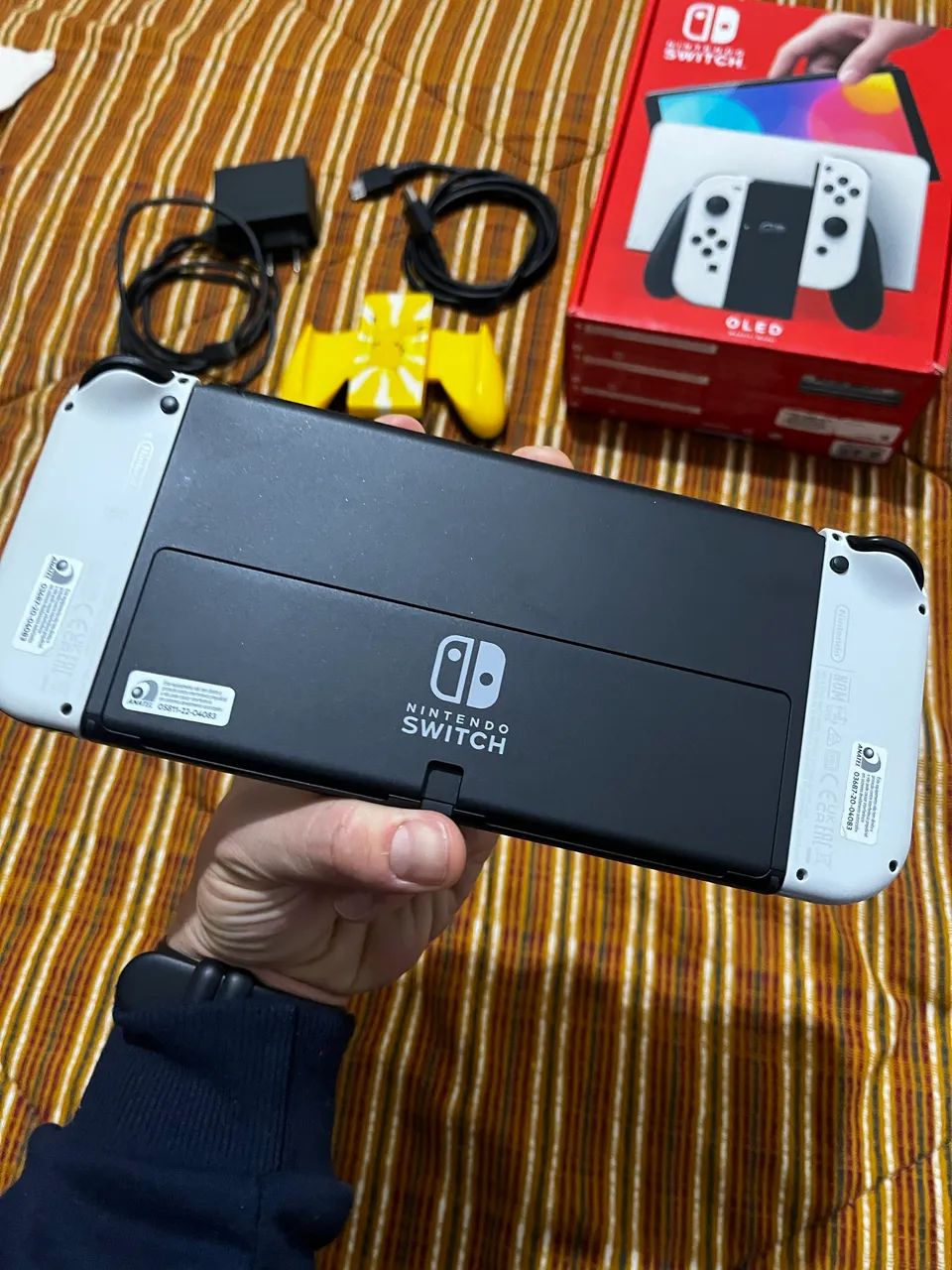 Nintendo Switch OLED + Super Mario Wonder + Acessórios - Foto 2