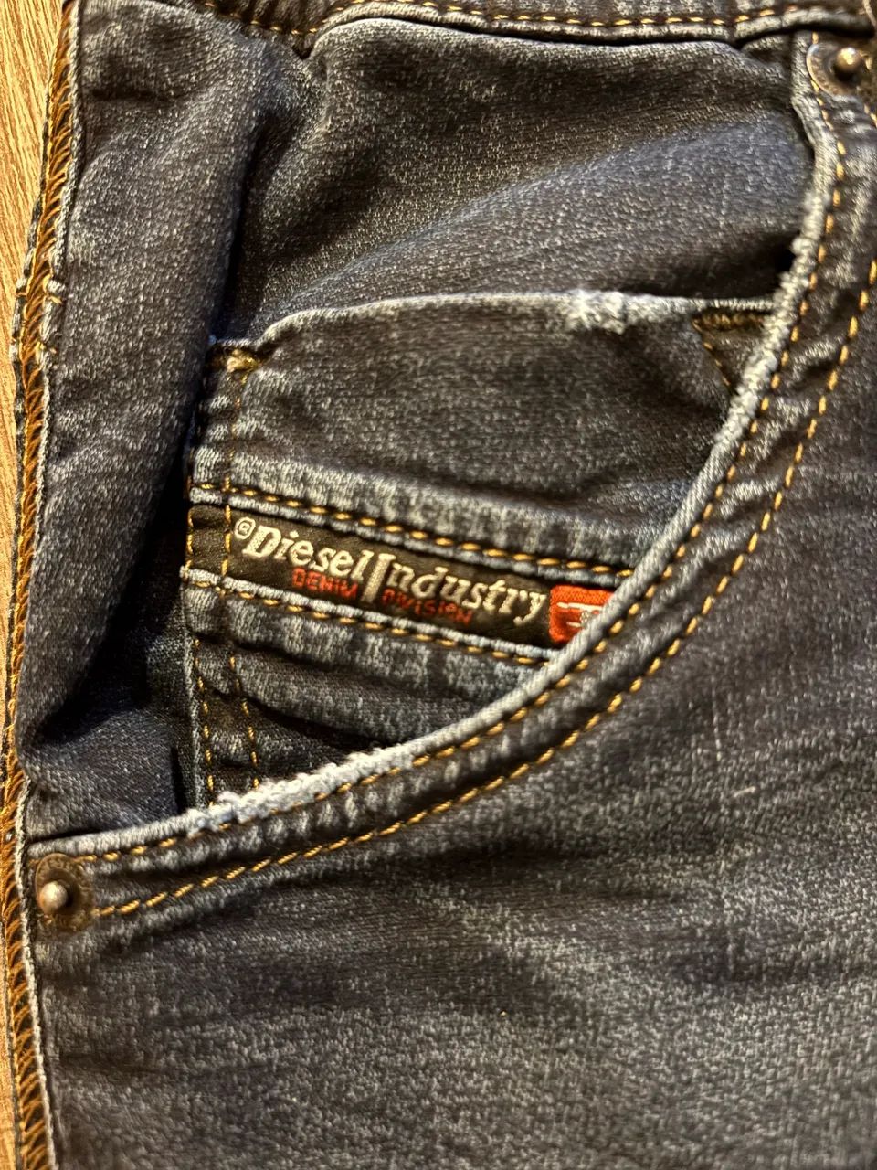 Bermuda original Diesel linda!