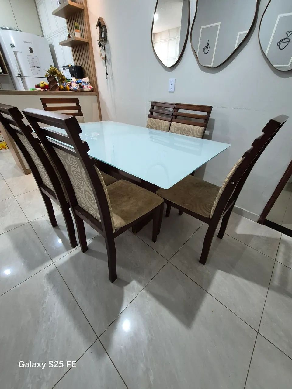 Mesa com 6 cadeiras - Foto 3