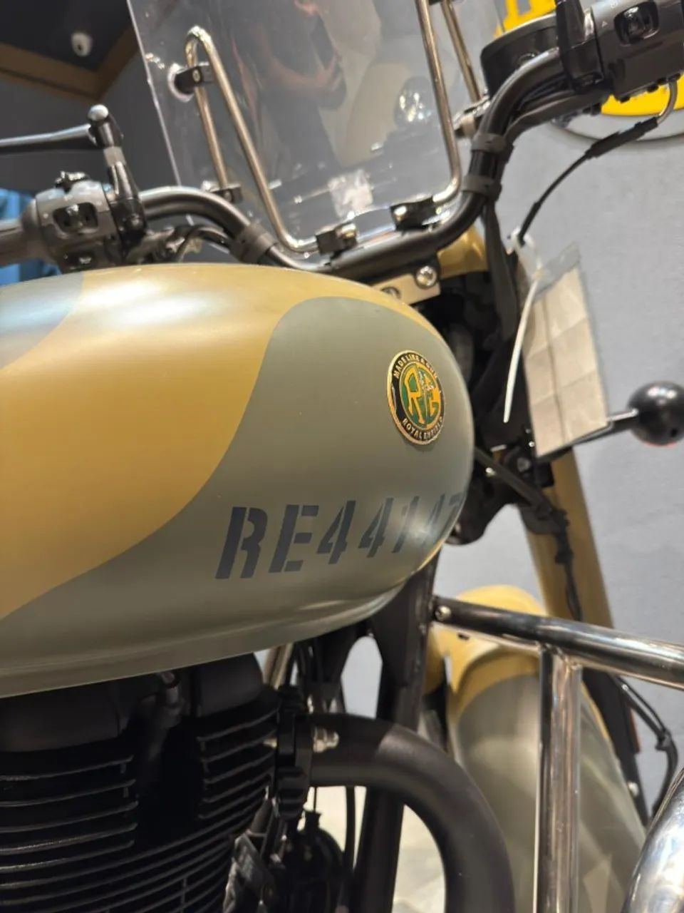 ROYAL ENFIELD CLASSIC 350 COMMANDO SAND - Foto 4