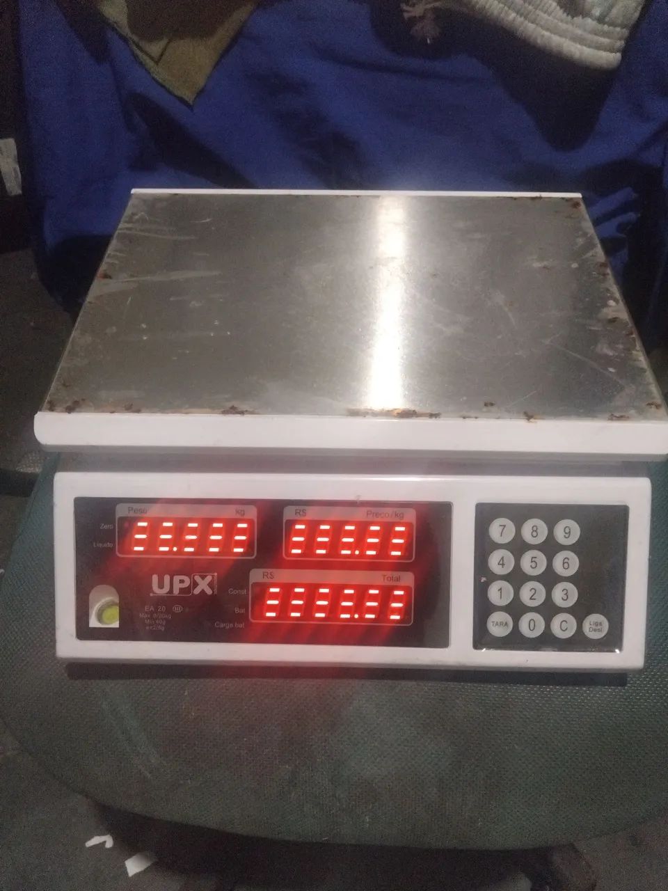 BALANÇA UPX EA20 COM DEFEITO