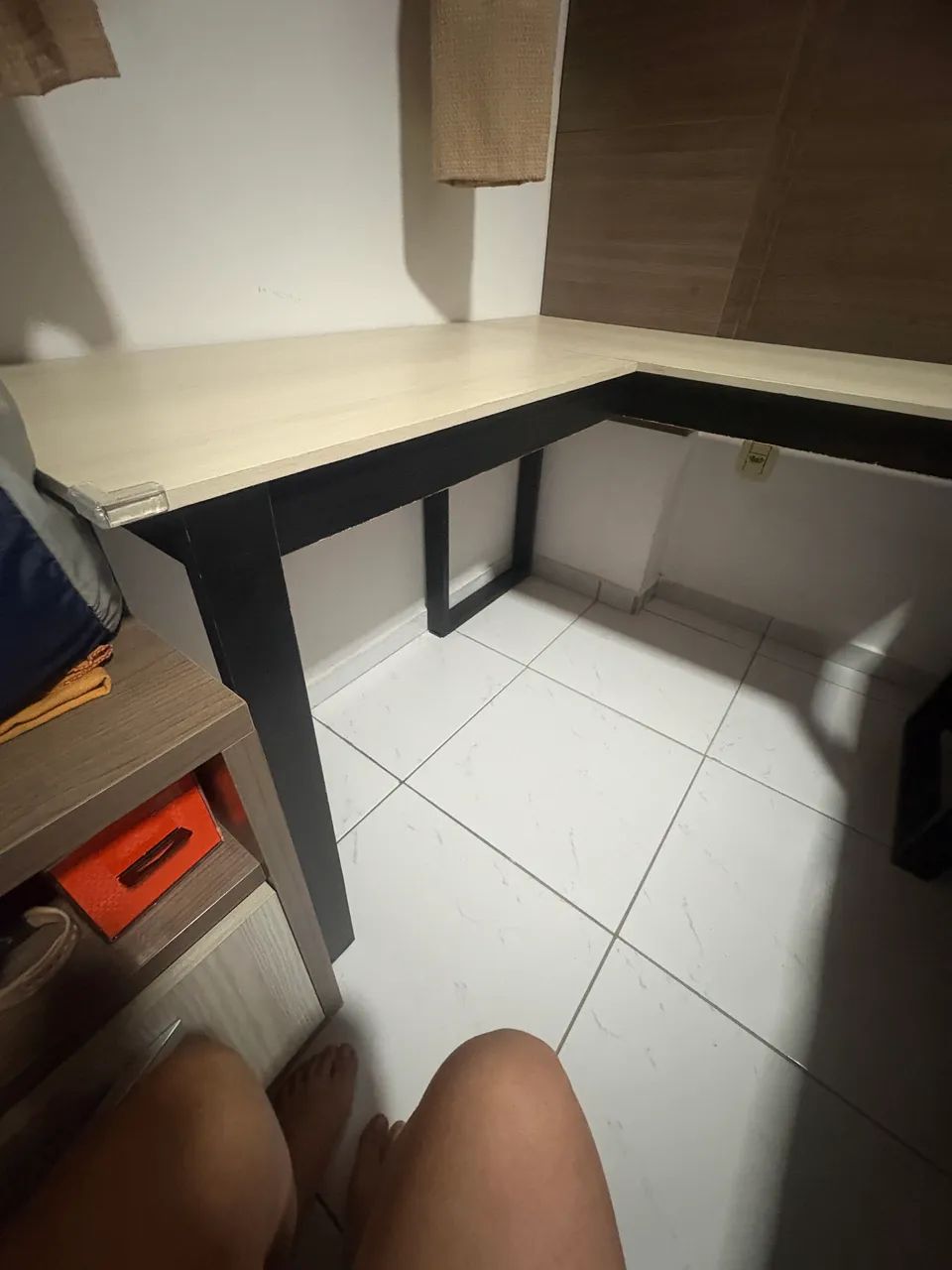 Vendo mesa em L para computador (semi-nova) - Foto 2