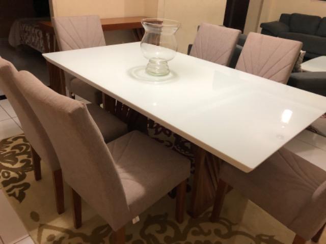 Mesa em laka branca e madeira maciça com console. - Foto 3
