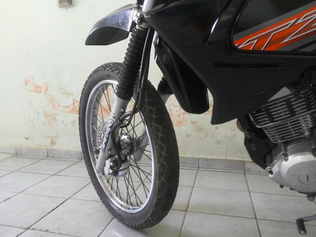 Vendo xtz 125 E muito nova ou troco em carro de preferencia corsa ou celta - Foto 5