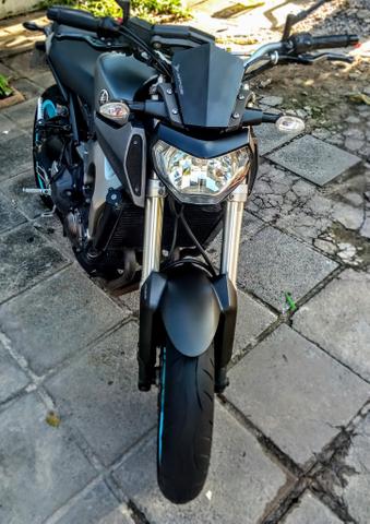 Yamaha MT 09 2016 leia a descrição