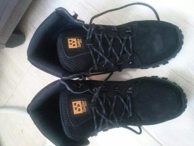 Bota cano curto