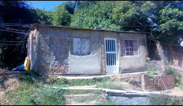 Vendo uma casa!!!