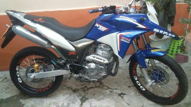 Xre 300 ano 2014