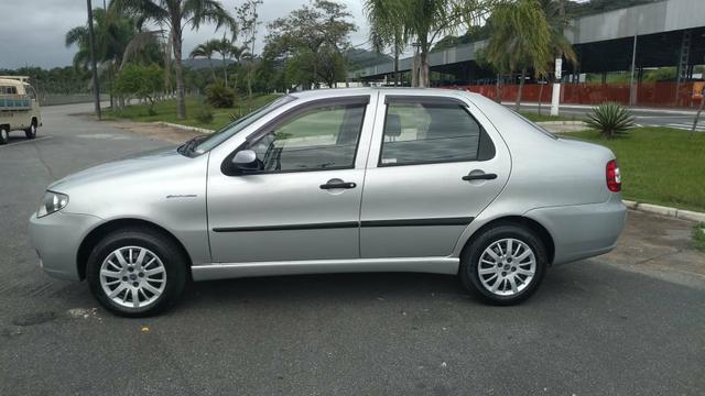 Fiat Siena 2007 completo impecável - Foto 5