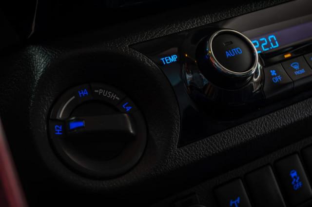 TOYOTA HILUX CDSRVA4FD 2016 - Foto 12