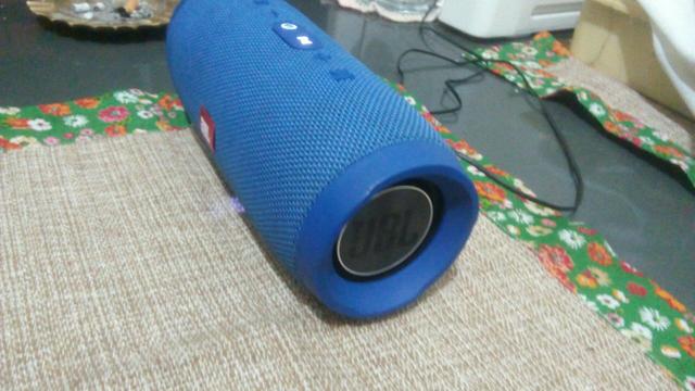 JBL CHARGE 3 bem conservada - Foto 3