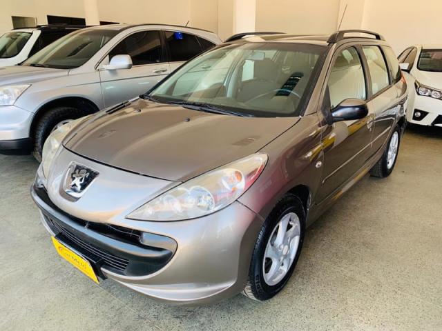 PEUGEOT 207 SW XR 1.4 8V FLEX 4P 2009