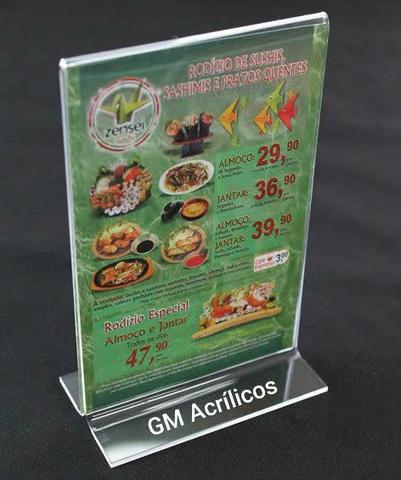 Display de mesa 10 por 15 em acrílico