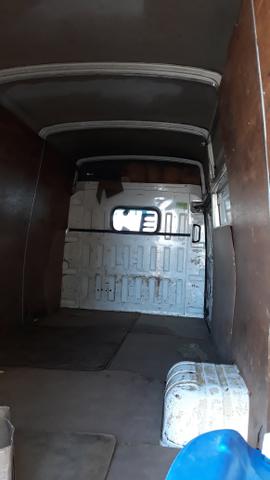 Iveco caminhão furgão - Foto 6