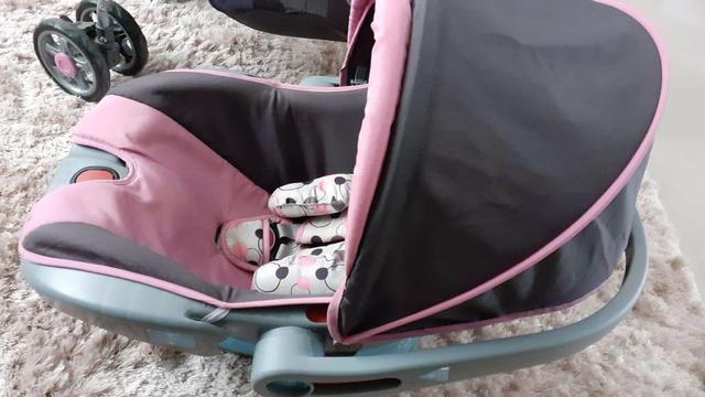 Carrinho de bebe e bebe cont - Foto 4