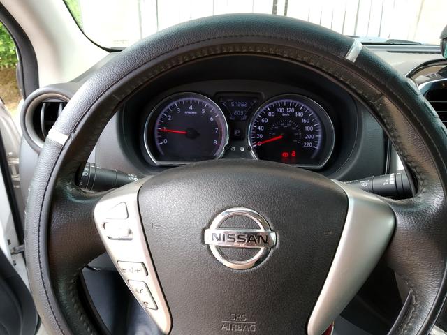 Vendo esse carro versa unique - Foto 4