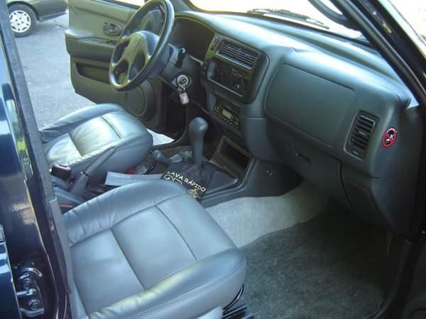 L 2000 outdoor hpe 2.5 4X4 diesel