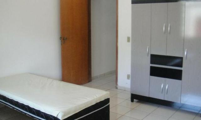 Casa mobiliada em Cuiabá para temporada, acomoda 9 pessoas, não necessita fiador - Foto 2