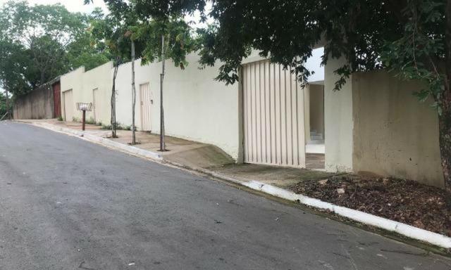 Casa mobiliada em Cuiabá para temporada, acomoda 9 pessoas, não necessita fiador