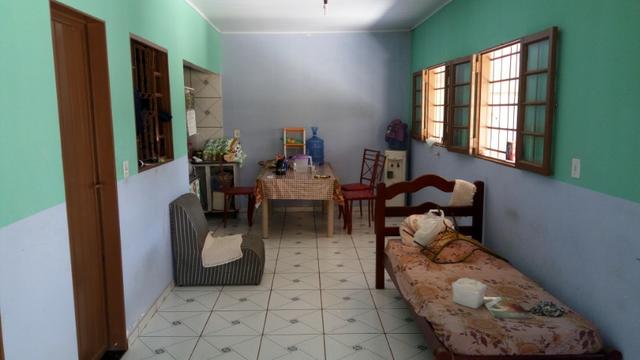 Casa no Distrito da Guia com 2 quartos, 1 edícula e barracão de 110 m² - Foto 2