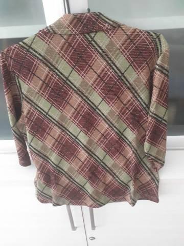 Conjunto de blusa e saia - Foto 2