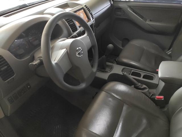 Nissan Frontier LE 6M/T 172CV 4X4 - Foto 8