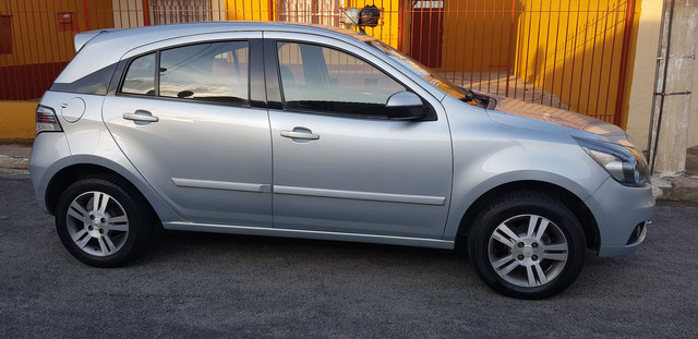 Vendo ou troco Agile 1.4 LTZ , ano 2013 , com GNV. - Foto 4