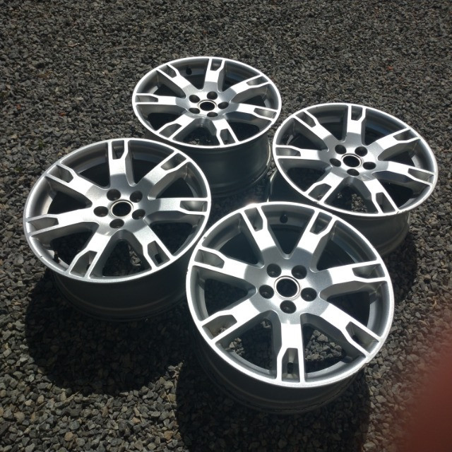Roda 18" Land Rover Evoke (barbada) - Foto 2
