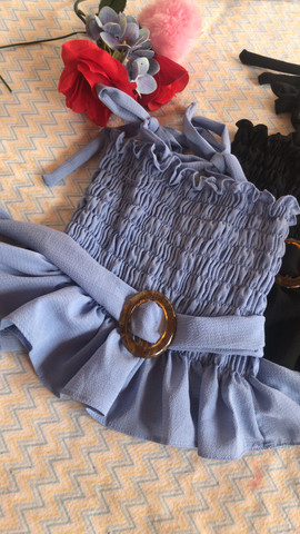 Blusinhas R$ 30,00