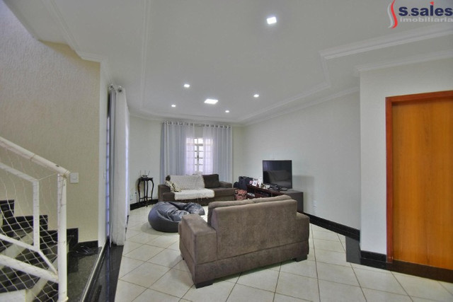 Linda Casa!! Imóvell com 4 Quartos sendo 3 Suítes 1.000m² Imóvel em Destaque!! - Foto 5