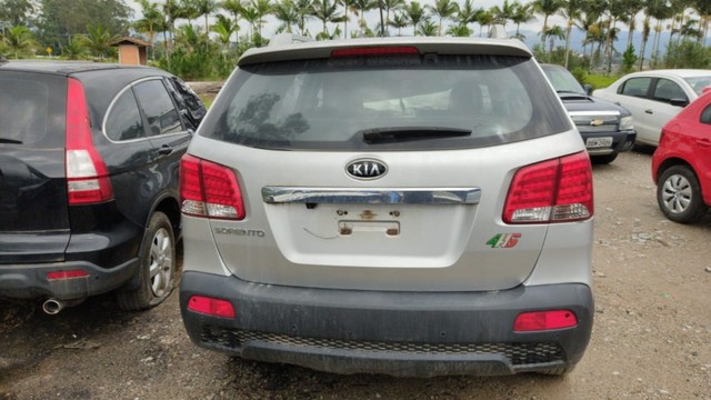 Sucata Kia Sorento 2.4 16v 4cc 2012 Prata - Foto 3
