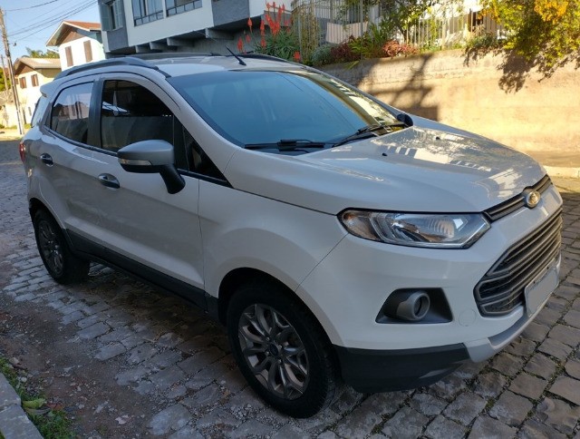FORD ECOSPORT 2.0 FREESTYLE AUTOMÁTICA FLEX