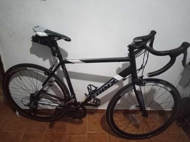 Bicicleta SPEED trinx tempo 3.0 (só foi usada 2 vezes super nova com