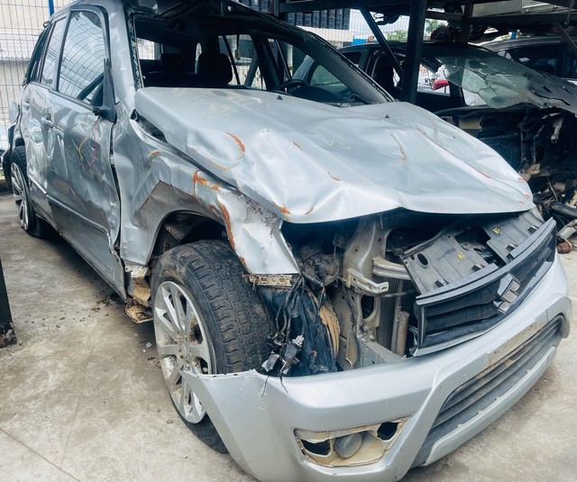 SUCATA SUZUKI G.VITARA 2013/2014 2.0 140 CV - Foto 2