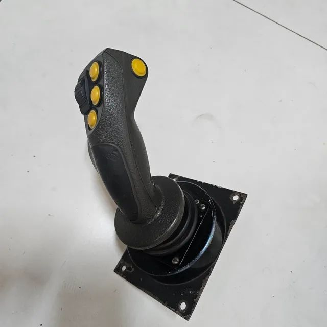 Equipamentos escavadeira carregadeira joystick danfoss 11047585 - Foto 3