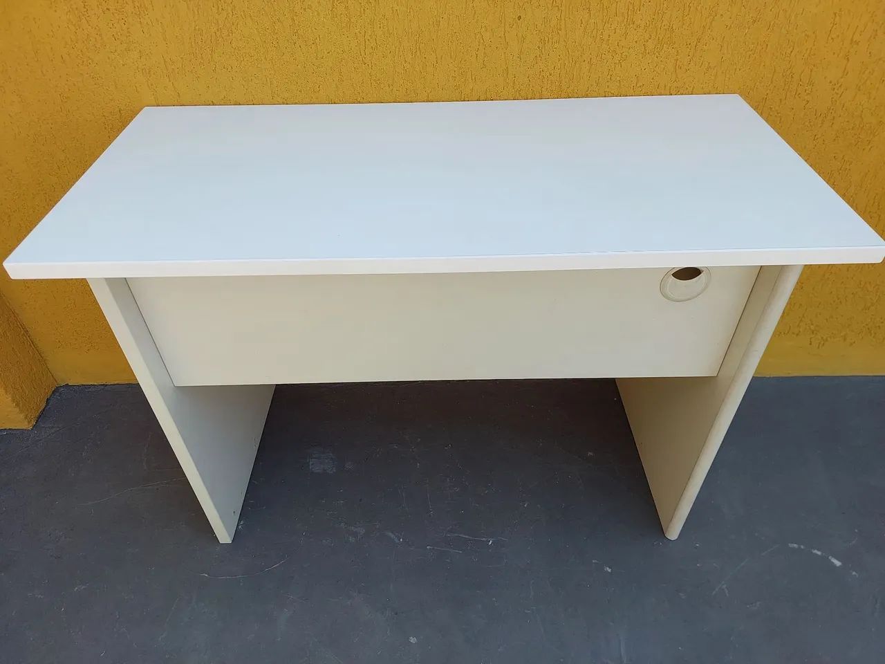 Mesa escritorio 1.10 cm X 50 cm - Foto 3