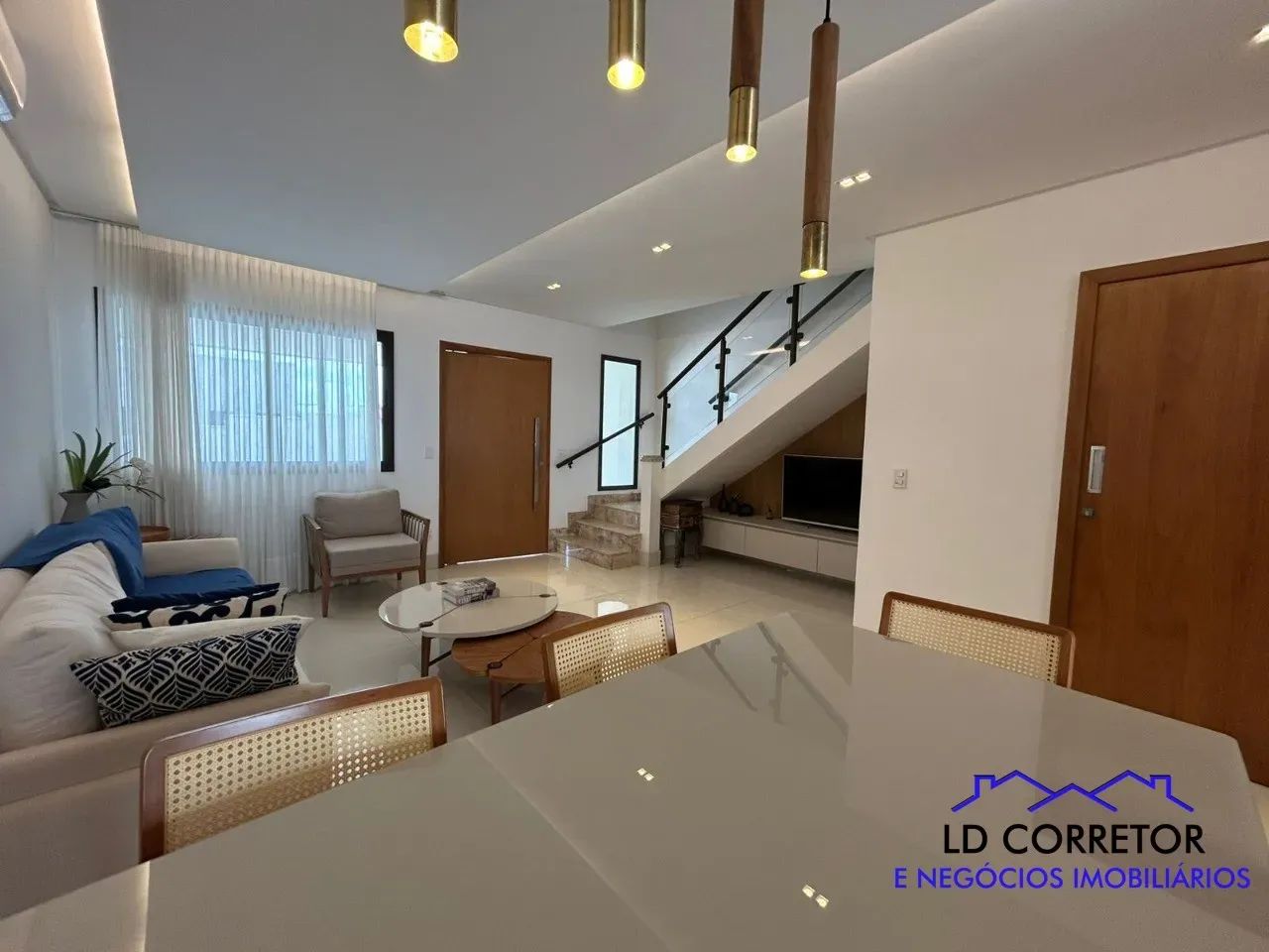 Imperdível: Casa em Condomínio à venda em Aparecida de Goiânia-GO, 3 quartos, 3 suítes, 2  - Foto 3