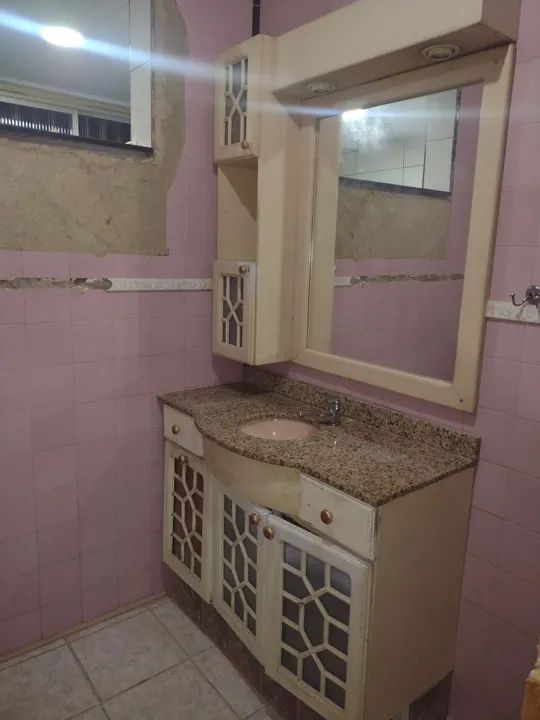 Armario de banheiro completo. Líquida essa semana.