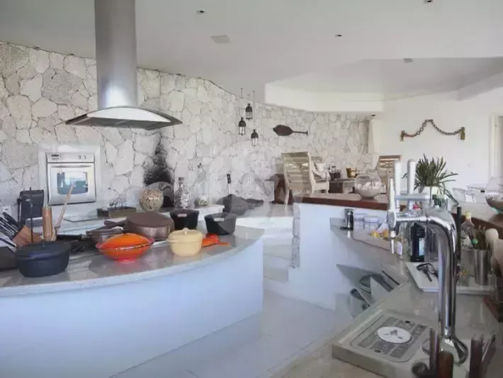 Casa para venda com 6 quartos, 6507m² - Angra Dos Reis - Angra dos Reis/RJ